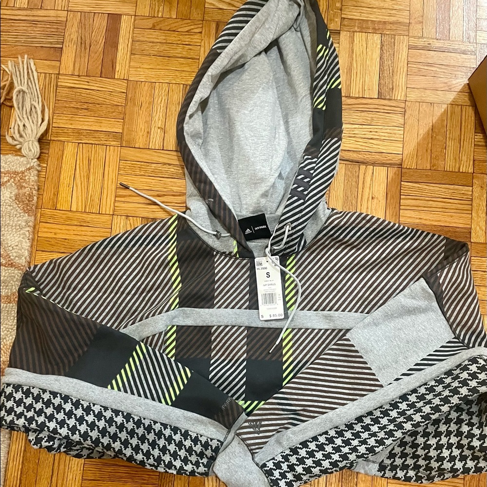 Ivy Park cropped hoodie!